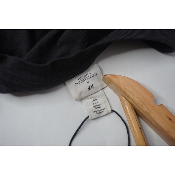 Helena Christensen x H&M designer art tee - Picture 2 of 4